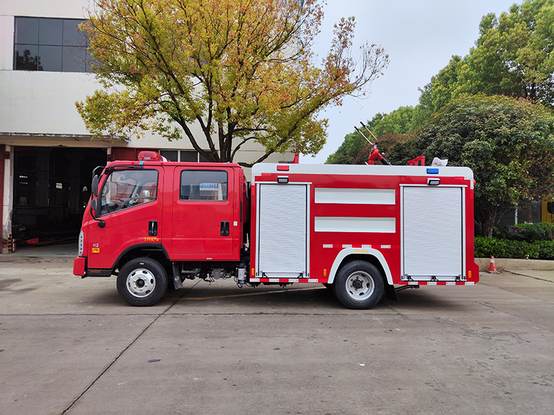 福田3噸水罐消防車(外露式)